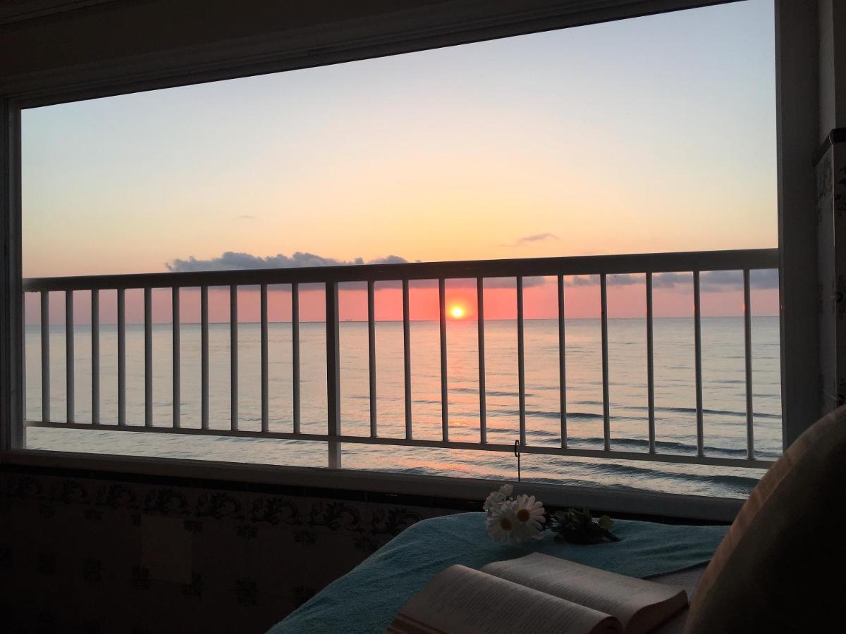 Beachfront And Bright Apartment Mareny Barraquetas Εξωτερικό φωτογραφία