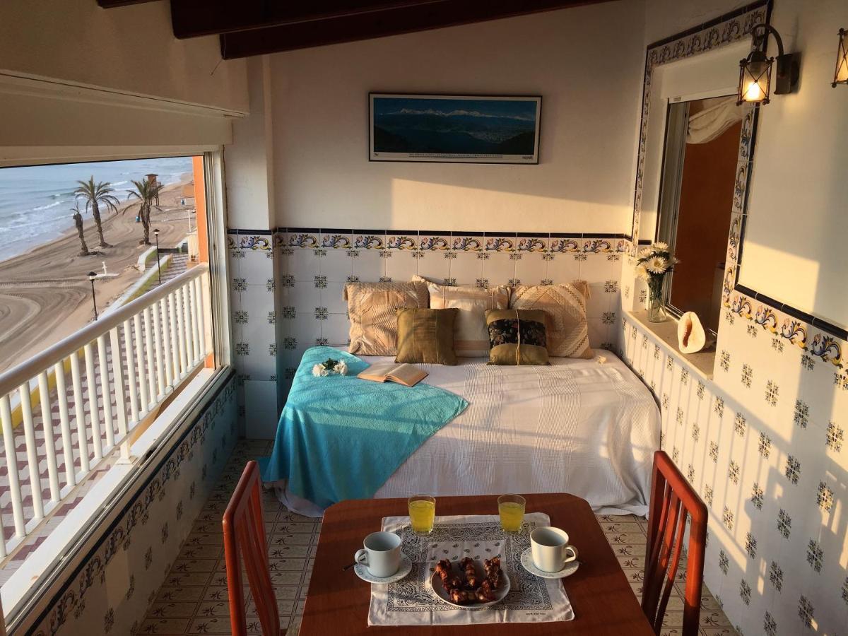 Beachfront And Bright Apartment Mareny Barraquetas Εξωτερικό φωτογραφία