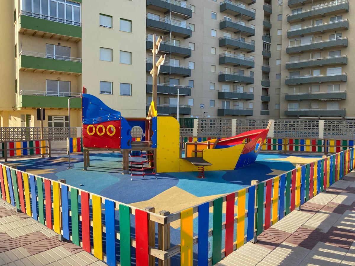 Beachfront And Bright Apartment Mareny Barraquetas Εξωτερικό φωτογραφία